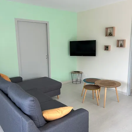 Holiday home Vendangeoir Du Du Clos Pommier Chavot-Courcourt